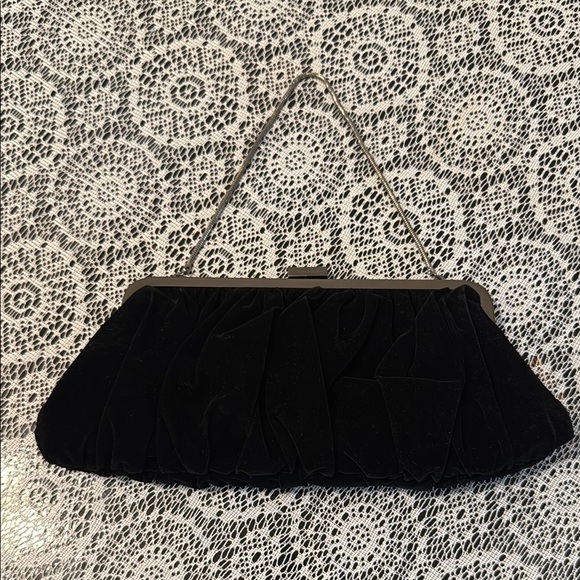 Vintage Mary Kay Black Velvet Clutch Purse Handbag Pink Lining - Picture 1 of 10